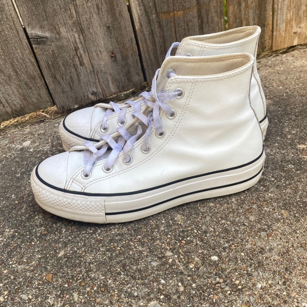Converse Chuck Taylor All Star Lift Platform White Leather High Top 561676C 8.5W